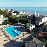 Ξενοδοχείο Color Perla Village Μπελάρια-Ιτζέα Μαρίνα