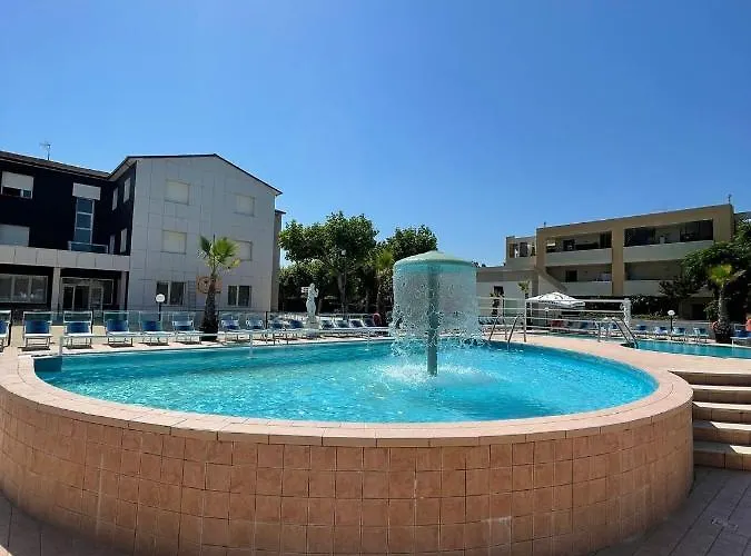 Hotell Color Perla Village 3*