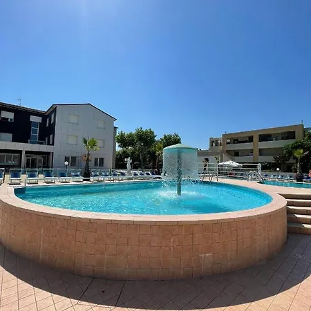 Szálloda Color Perla Village 3*