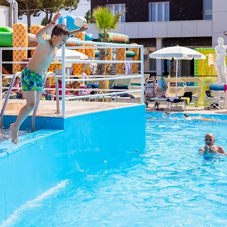 Hotel Color Perla Village 3*
